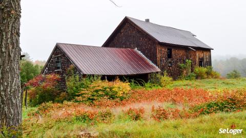 découvrez comment transformer une grange en espace habitable chaleureux et moderne. conseils, inspirations et étapes pour réussir votre projet de rénovation de grange.