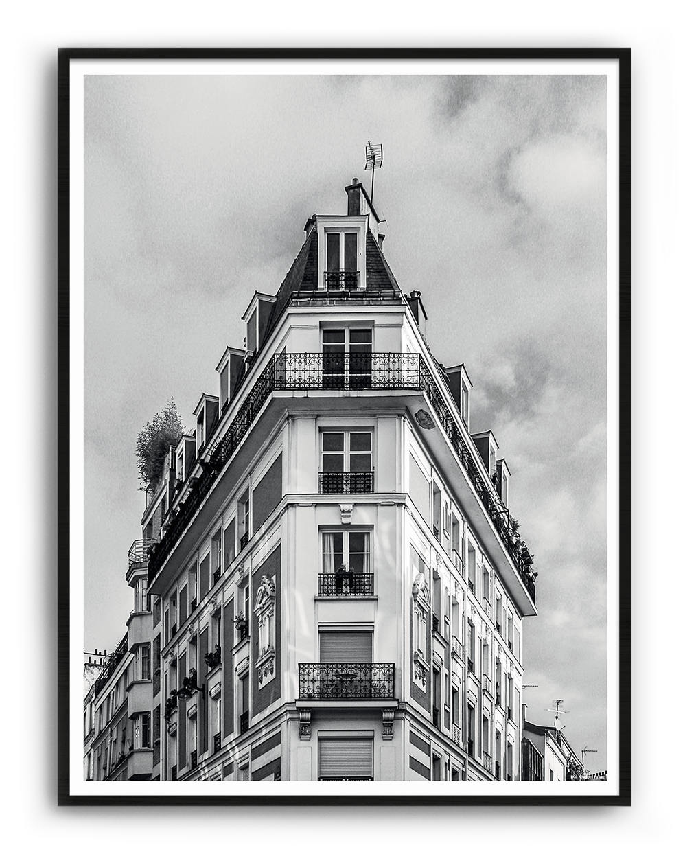 découvrez tout sur l'immeuble haussmannien : son histoire, son architecture emblématique, ses caractéristiques principales et son impact sur le paysage urbain parisien.