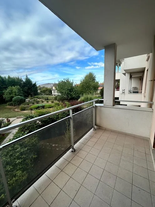 découvrez les atouts de longjumeau 91160 : un cadre de vie agréable, une accessibilité idéale et des opportunités d’investissement immobilier attractives. vivre ou investir à longjumeau, c’est choisir un avenir serein aux portes de paris.