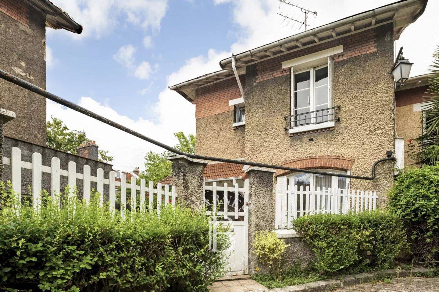 découvrez les meilleures opportunités de maisons à rénover dans le 15e arrondissement de paris en 2025. investissez dans un bien à fort potentiel et réalisez votre projet immobilier au cœur de la capitale.