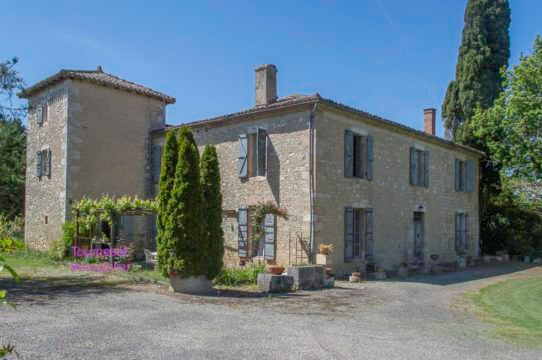 découvrez nos annonces de maisons à rénover dans le 15e arrondissement. opportunités idéales pour investisseurs ou projets personnels, à proximité des commodités et transports.