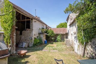 découvrez cette maison à rénover à proximité de paris, idéale pour un projet immobilier ou un investissement. profitez d’un emplacement stratégique et du potentiel de personnalisation selon vos envies.