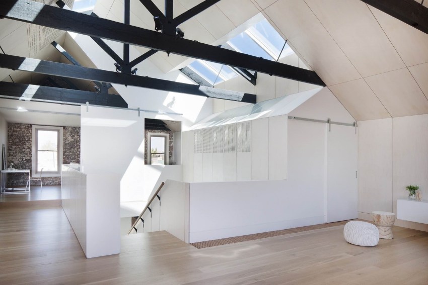 découvrez tout ce qu'il faut savoir sur les murs porteurs : rôle, caractéristiques, méthodes d'identification et précautions à prendre lors de travaux de rénovation ou d'aménagement intérieur.