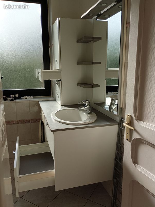 découvrez nos offres exclusives sur les salles de bain mobalpa : des solutions sur-mesure, designs et fonctionnelles pour transformer votre espace selon vos envies. profitez de conseils d'experts et de tarifs avantageux !