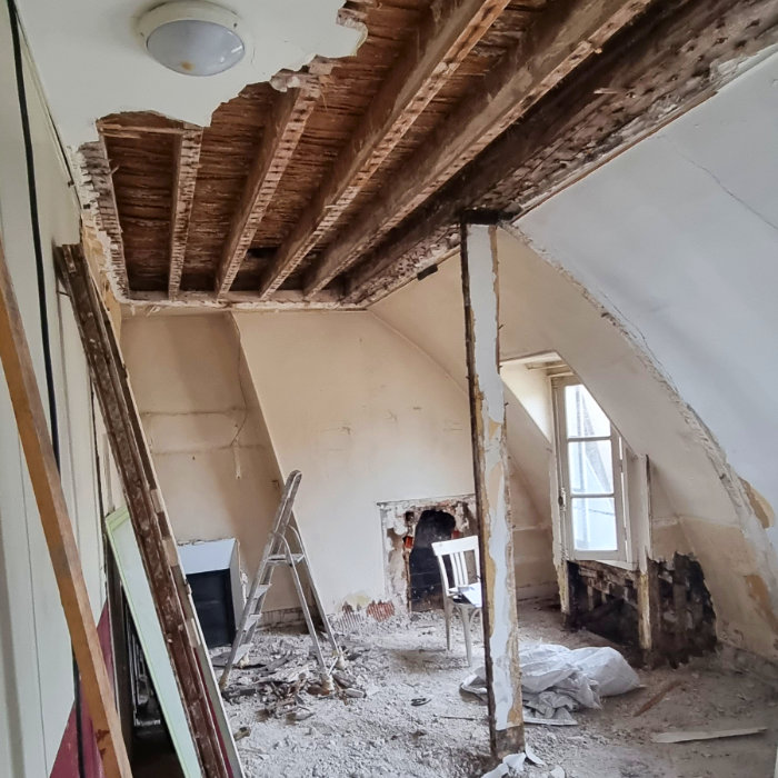 optimisation espaces sous toits paris idf 2 optimisez vos espaces sous les toits à paris et en île-de-france : aménagement, rénovation et solutions sur-mesure pour valoriser chaque mètre carré de votre logement mansardé.