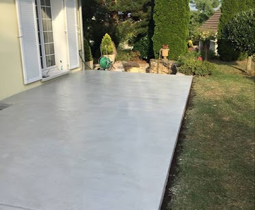 découvrez tout sur le prix du béton ciré : les différents facteurs qui influent sur le coût, les tarifs au m², conseils pour bien choisir, et astuces pour maîtriser votre budget travaux.