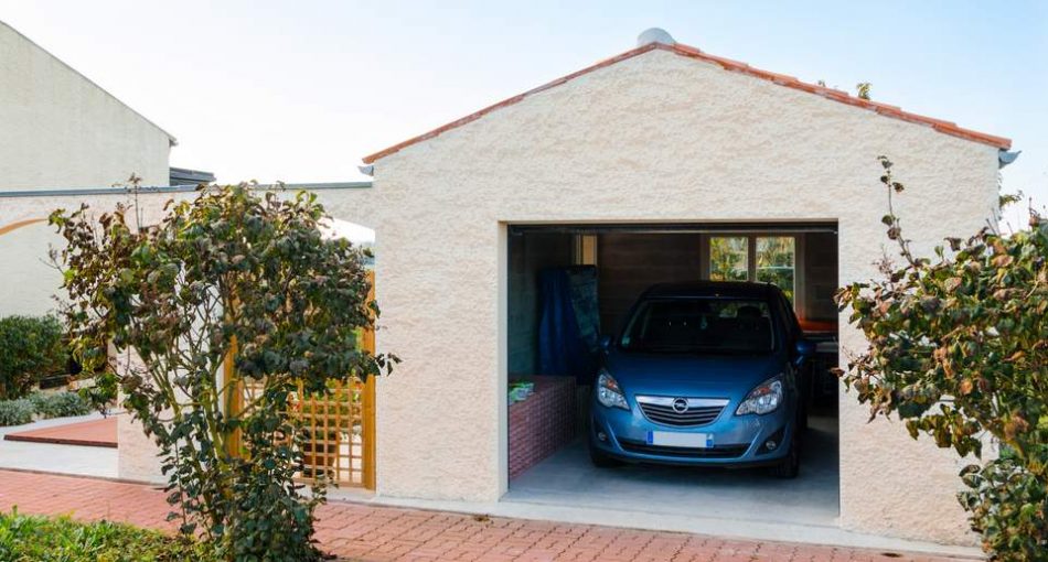 découvrez le prix moyen d’un garage en france, les facteurs qui influencent le coût, ainsi que des conseils pour estimer et comparer les devis avant la construction ou l’achat d’un garage adapté à vos besoins.