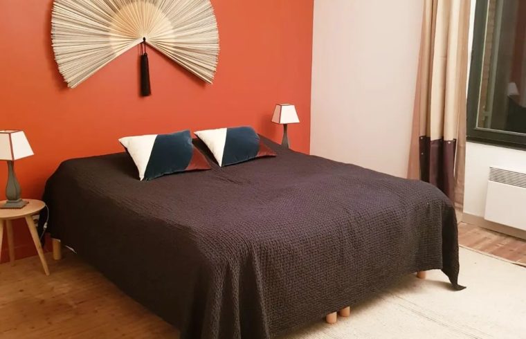 découvrez le prix d’un peintre pour repeindre une chambre : tarifs au m², facteurs qui influencent le coût, conseils pour obtenir un devis, et astuces pour économiser sur la peinture de votre chambre.