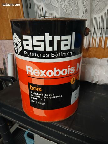 découvrez les prix des peintures pour bois extérieur, comparez les différentes gammes et obtenez des conseils pour bien choisir et protéger vos surfaces en bois contre les intempéries.