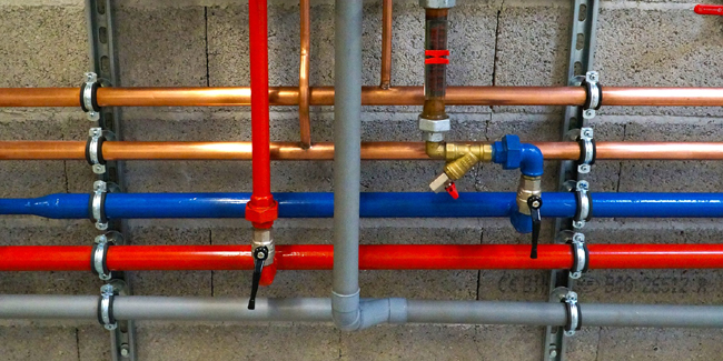 découvrez tout ce qu’il faut savoir sur le prix de la plomberie : tarifs des interventions, estimation des coûts pour vos travaux et conseils pour bien choisir votre artisan plombier.