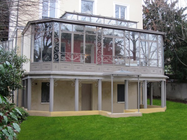 découvrez le prix d'une véranda à 2 étages : conseils, facteurs de coût, exemples de devis et options pour personnaliser votre extension de maison. obtenez une estimation claire pour votre projet.