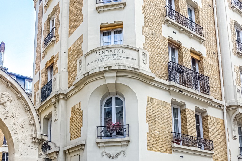 découvrez le projet amiral roussin, une initiative innovante dédiée à la valorisation du patrimoine et au développement durable. informez-vous sur ses objectifs, ses réalisations et son impact au cœur de la communauté.