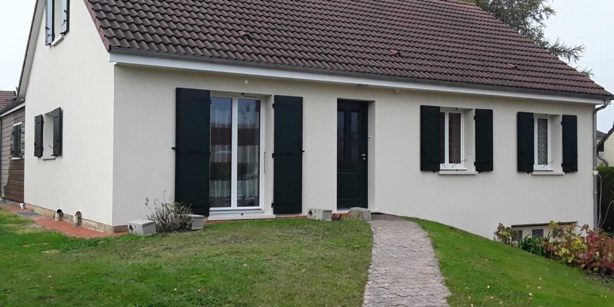 confiez votre ravalement de façade à des experts : améliorez l’aspect et la durabilité de votre bâtiment grâce à des techniques professionnelles. demandez votre devis gratuit et retrouvez une façade comme neuve !