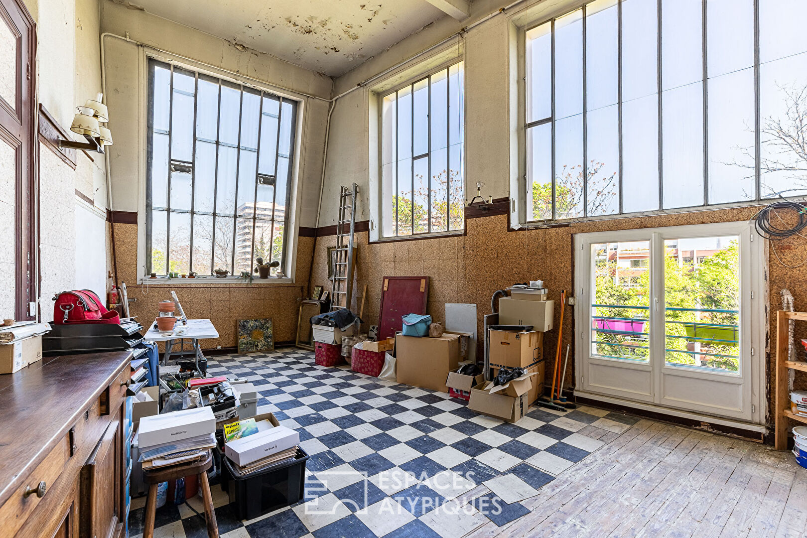 découvrez la rénovation atypique d'appartements et maisons à paris : conseils, inspirations et réalisations uniques pour transformer votre intérieur avec originalité.