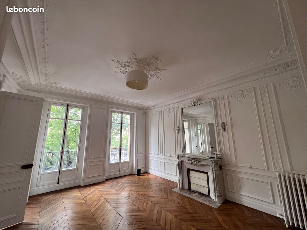 spécialiste de la rénovation de combles à paris et en île-de-france : transformation, isolation, aménagement sur mesure. obtenez un devis rapide pour optimiser votre espace sous les toits.