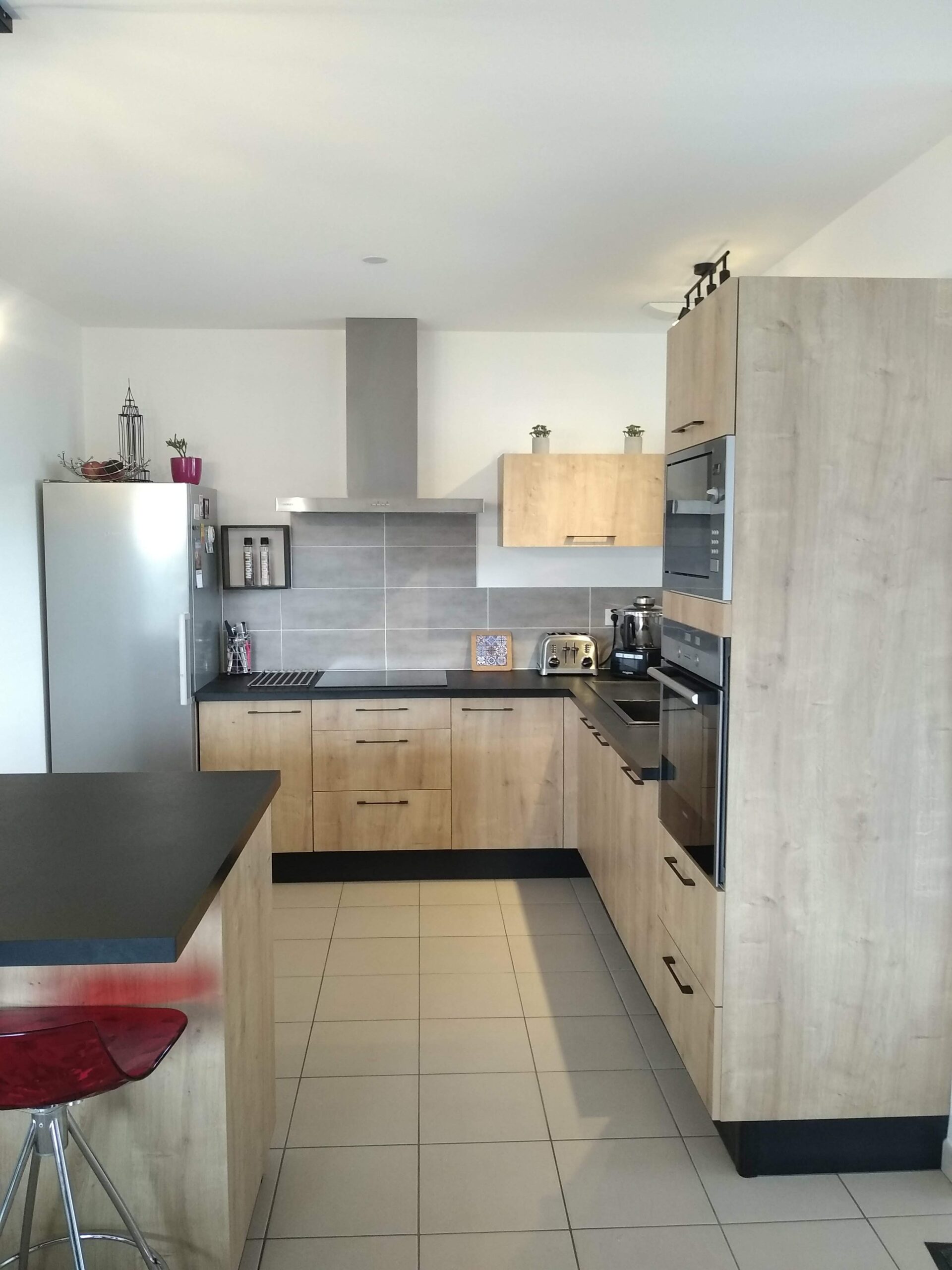 confiez la rénovation de votre cuisine à des experts dans le 91150. conseils, conception sur-mesure et travaux de qualité pour transformer votre espace culinaire.