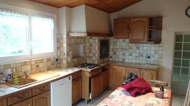 donnez une nouvelle vie à votre cuisine à 91150 ! spécialistes en rénovation de cuisine, nous vous accompagnons de la conception à la réalisation pour un espace moderne, fonctionnel et à votre image. devis gratuit.