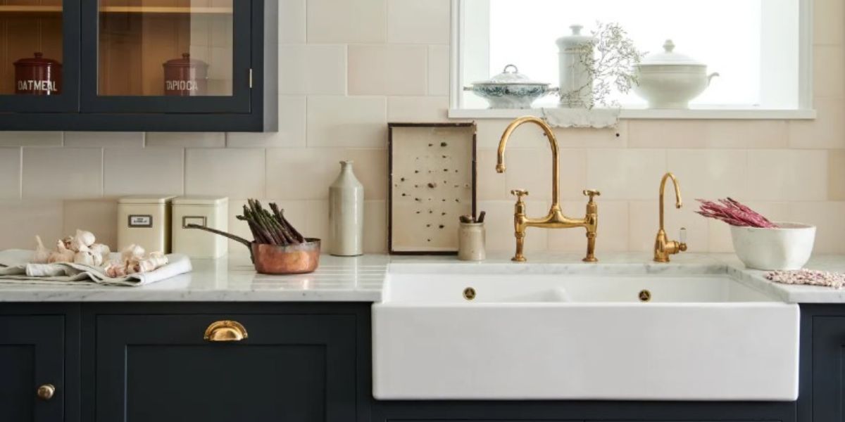 découvrez nos astuces incontournables pour réussir la rénovation de votre cuisine : conseils pratiques, idées déco et solutions économiques pour transformer votre espace facilement.