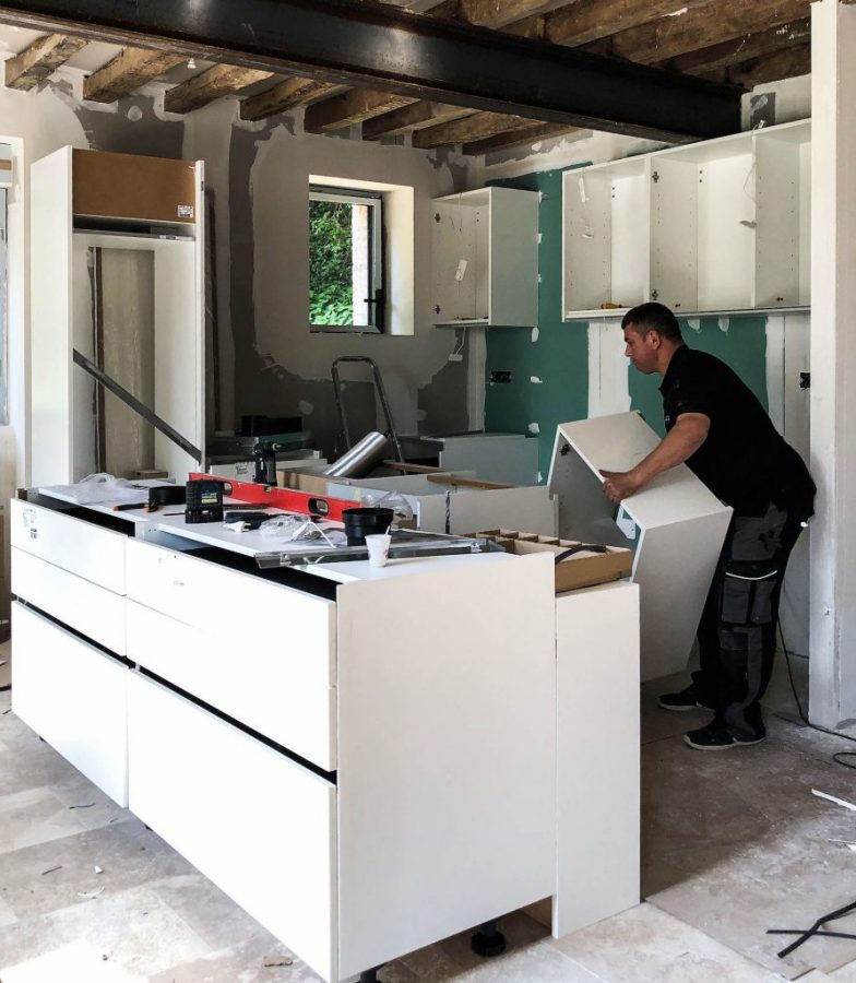 confiez la rénovation de votre cuisine à chanteloup à des experts. modernisation, aménagement sur-mesure et solutions innovantes pour transformer votre espace culinaire selon vos envies.