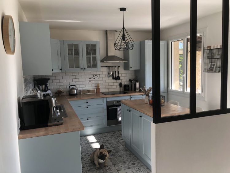 découvrez des idées et conseils pour une rénovation de cuisine créative : astuces design, choix de matériaux innovants et inspirations uniques pour transformer votre espace culinaire avec style et originalité.