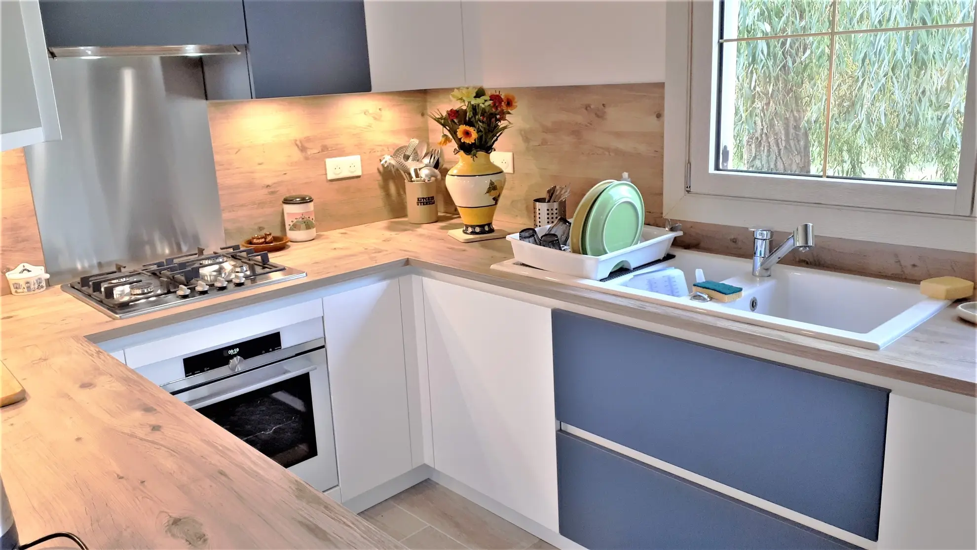 confiez la rénovation de votre cuisine à flins-sur-seine à des professionnels expérimentés. modernisation, aménagement sur mesure et devis gratuit pour transformer votre espace culinaire selon vos envies.