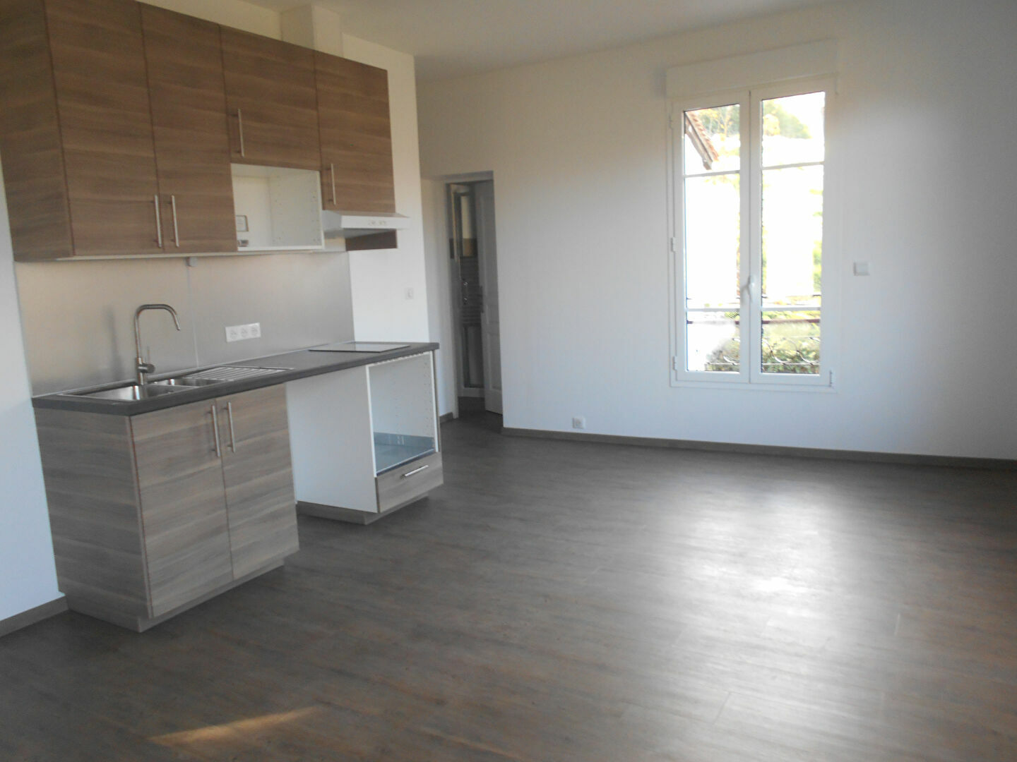 confiez la rénovation de votre cuisine à gometz-la-ville à des experts ! modernisez votre espace avec des solutions sur mesure adaptées à vos besoins et votre budget. demandez un devis gratuit dès maintenant.