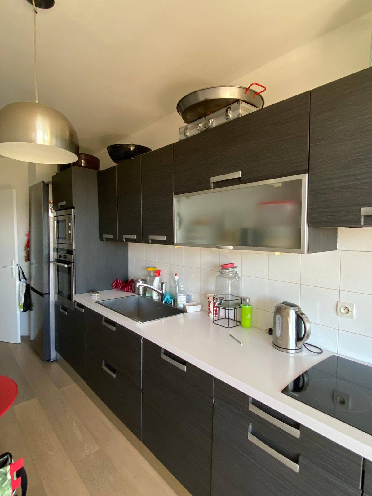 confiez la rénovation de votre cuisine à groslay à des experts qualifiés. modernisez votre espace avec des solutions sur mesure, des matériaux de qualité et un accompagnement personnalisé du début à la fin des travaux.