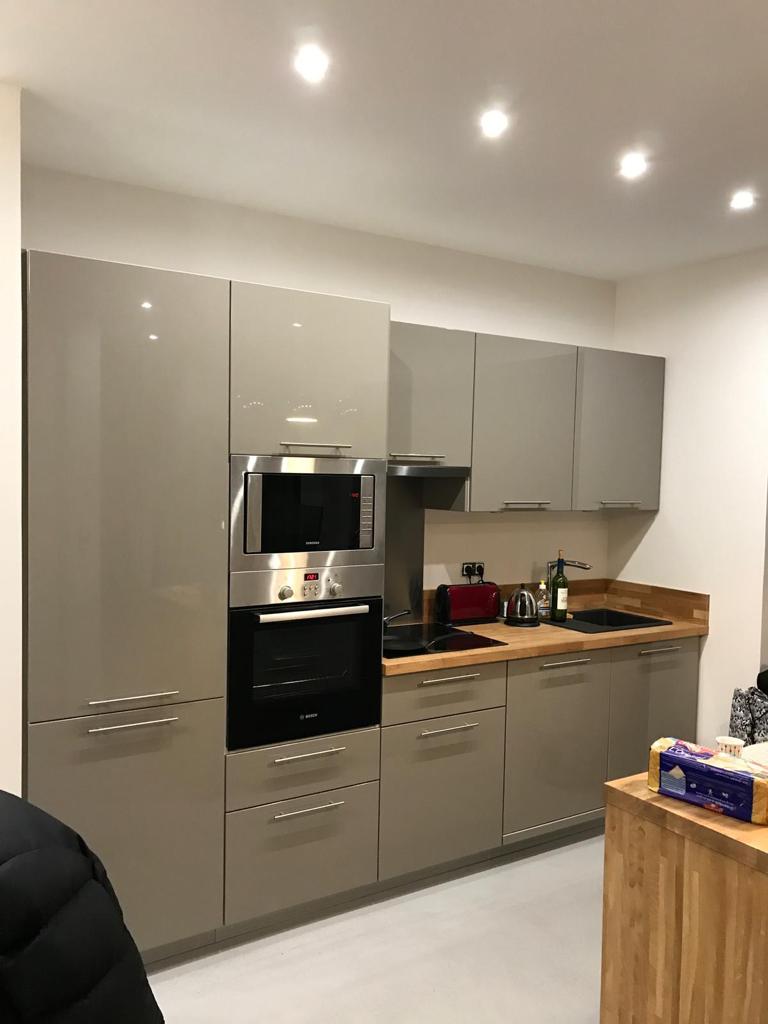confiez la rénovation de votre cuisine à hargeville à des experts ! profitez d’un aménagement sur-mesure, de matériaux de qualité et d’un service personnalisé pour transformer votre espace culinaire selon vos envies.