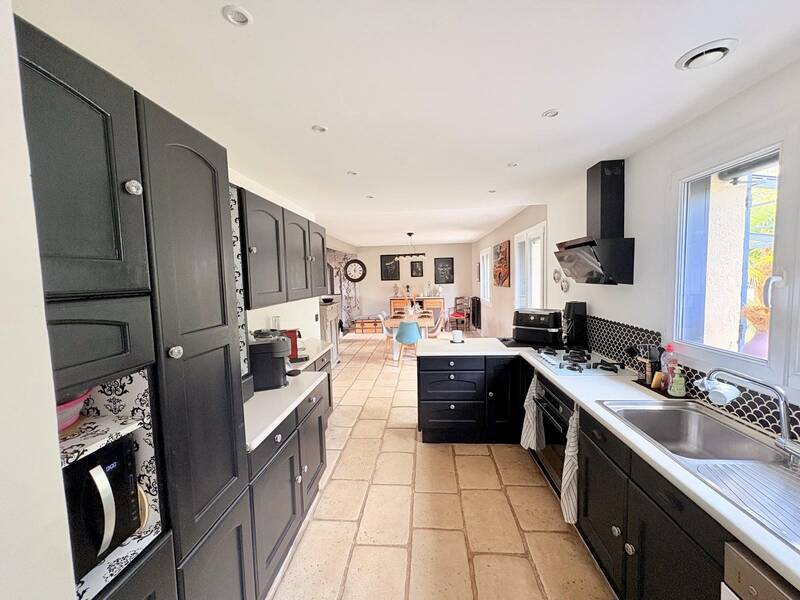 confiez la rénovation de votre cuisine à marcoussis à des experts ! modernisez votre espace avec des solutions sur mesure, des matériaux de qualité et un accompagnement personnalisé. obtenez un devis gratuit rapidement.