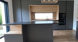 confiez la rénovation de votre cuisine moderne à leudeville 91630 à nos experts. design contemporain, matériaux de qualité et solutions sur-mesure pour transformer votre espace culinaire.