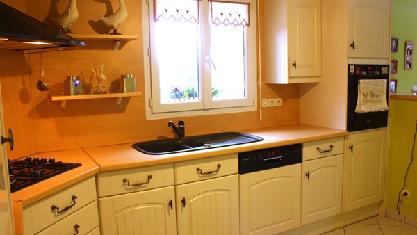 confiez la rénovation de votre cuisine à molières à des professionnels expérimentés. solutions sur mesure, conseils personnalisés et matériaux de qualité pour transformer votre espace culinaire selon vos envies.