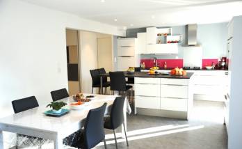 confiez la rénovation de votre cuisine à saint-maur à des experts. design moderne, matériaux de qualité et accompagnement personnalisé pour transformer votre espace culinaire selon vos envies.