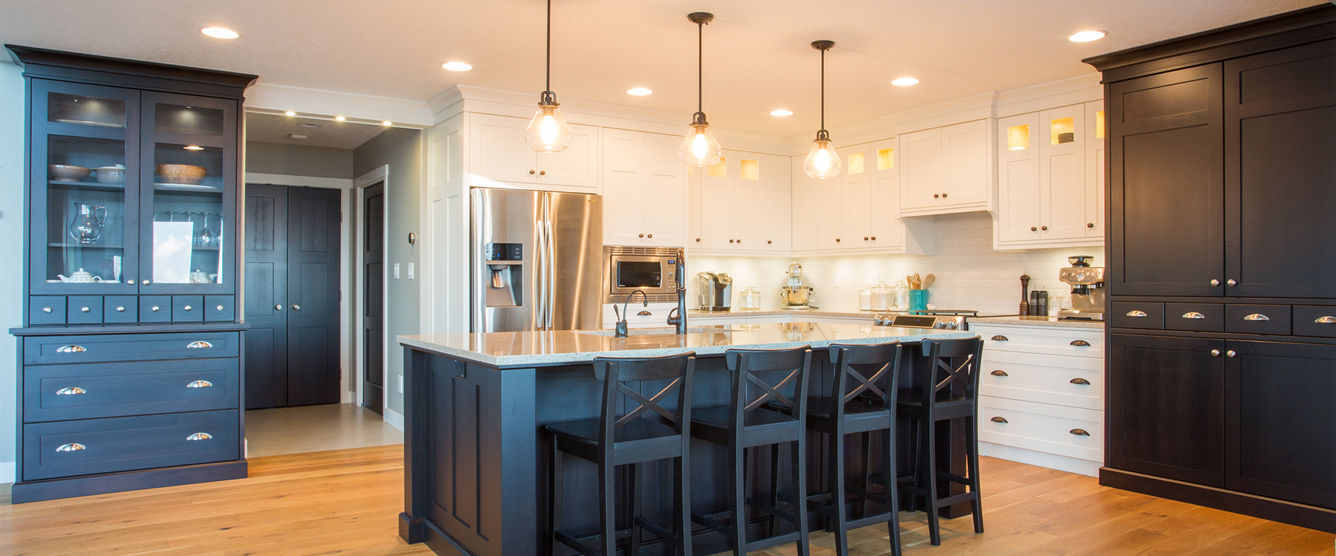 confiez la rénovation de votre cuisine à villeneuve à des experts ! conseil, design et travaux sur mesure pour transformer votre espace selon vos envies. demandez un devis gratuit dès maintenant.