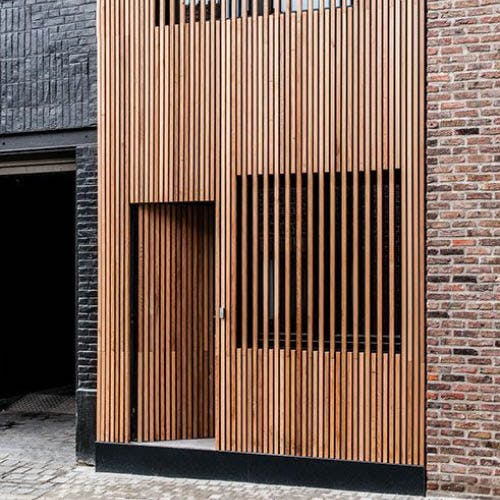 découvrez nos conseils et solutions pour la rénovation de façade : étapes, matériaux, prix et astuces pour redonner vie à votre maison tout en améliorant son isolation et son esthétique.