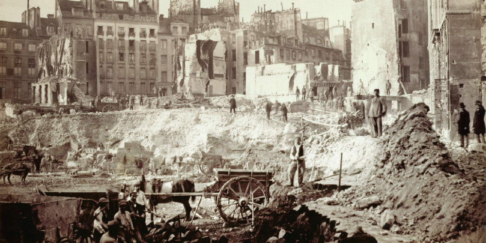 découvrez nos conseils et solutions pour la rénovation d'appartements haussmanniens. préservez le charme d’époque tout en modernisant votre intérieur à paris grâce à nos experts en rénovation haussmannienne.