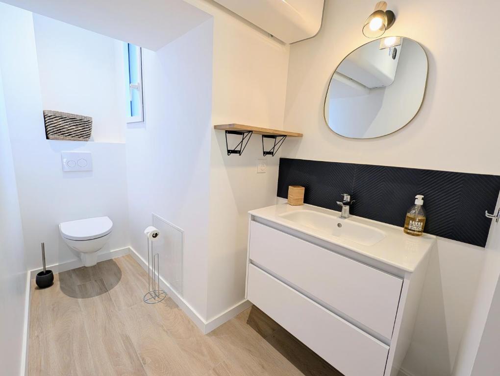 offrez-vous un véritable havre de paix grâce à nos services de rénovation sur mesure. transformez votre intérieur en espace chaleureux, confortable et harmonieux avec notre équipe d'experts.