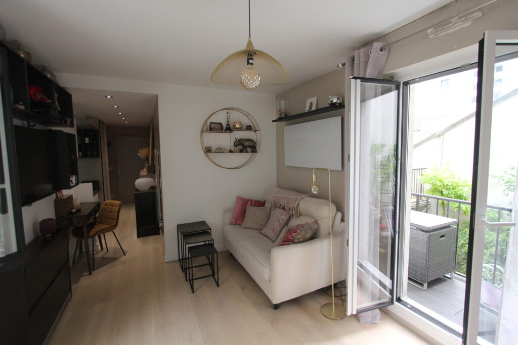 confiez votre rénovation intérieure à paris à des professionnels expérimentés. conseil, design, travaux sur mesure pour appartements et maisons. devis gratuit rapide.