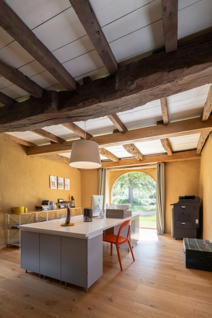 découvrez tout ce qu'il faut savoir sur la rénovation lourde : définition, étapes clés, coûts, conseils et aides disponibles pour transformer radicalement votre bien immobilier.