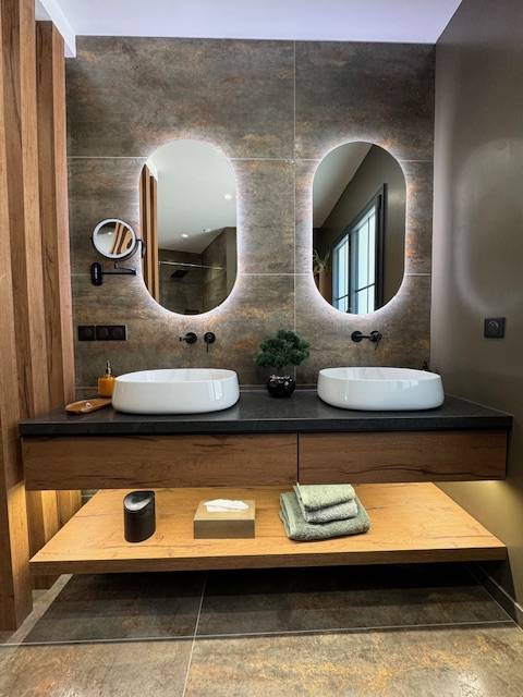 découvrez nos conseils et idées pour la rénovation de plafond de salle de bain : matériaux adaptés, astuces déco et solutions pour un plafond moderne, résistant à l’humidité et facile d’entretien.