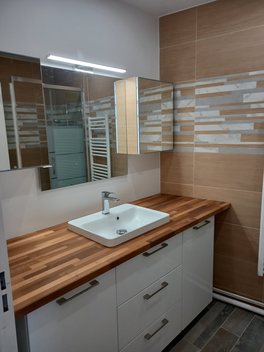 confiez la rénovation de votre salle de bain à chartrettes à des professionnels. conseils, travaux de qualité et solutions sur mesure pour un espace moderne et fonctionnel.