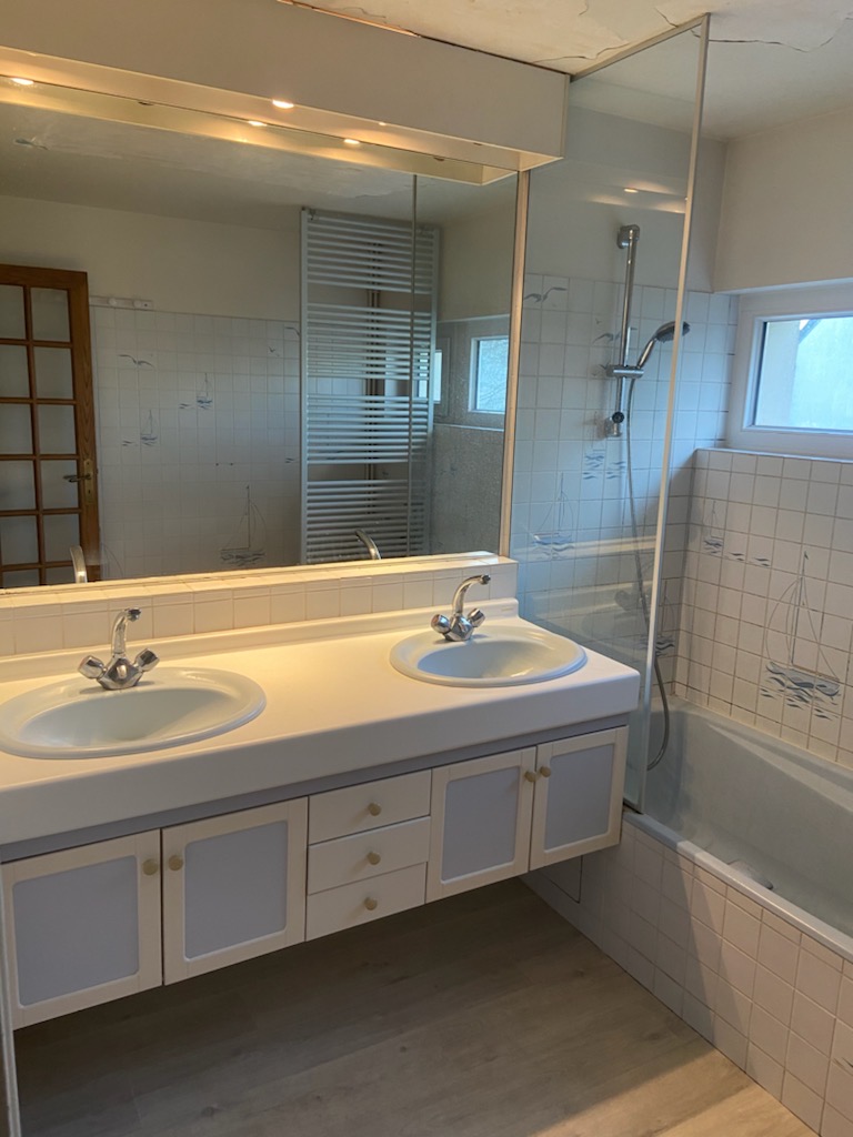 confiez la rénovation de votre salle de bain à chevru à des experts qualifiés. bénéficiez d’un accompagnement personnalisé pour moderniser et optimiser votre espace avec des solutions sur mesure.