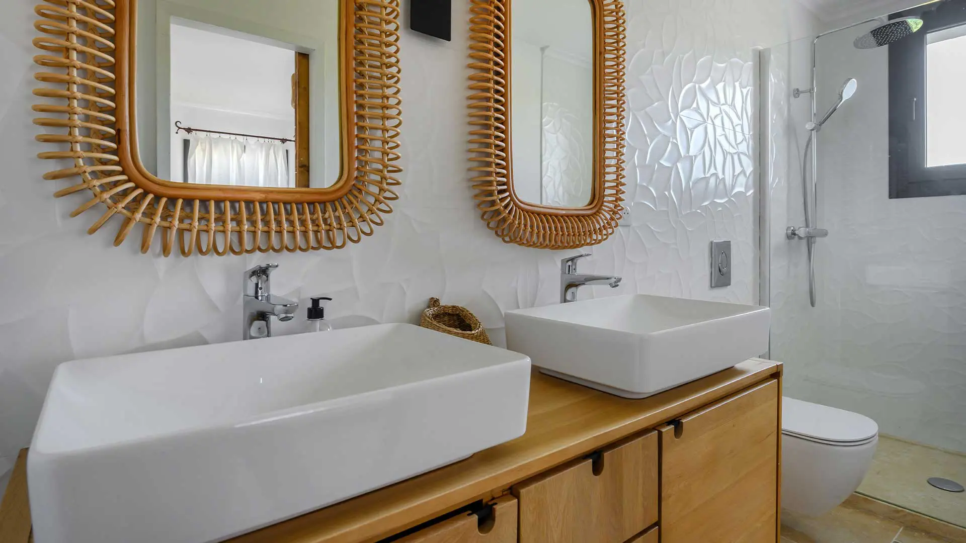 confiez la rénovation de votre salle de bain à gargenville à des professionnels expérimentés. modernisez votre espace avec des solutions sur mesure, des matériaux de qualité et un accompagnement personnalisé.