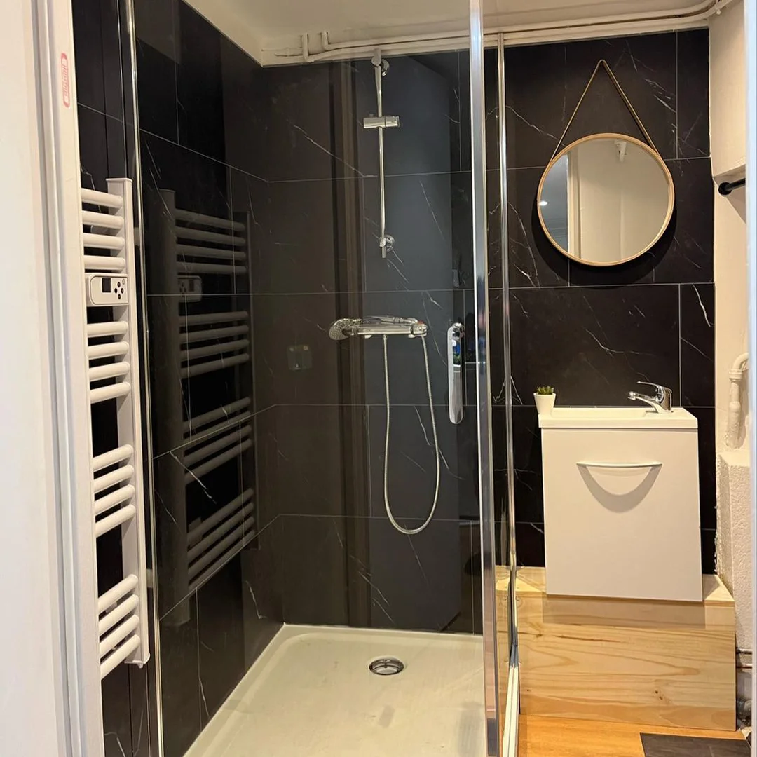 confiez la rénovation de votre salle de bain à gommecourt à des professionnels expérimentés. solutions sur-mesure, conseils personnalisés et travaux de qualité pour transformer votre espace bien-être.