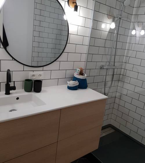 confiez la rénovation de votre salle de bain à guiry-en-vexin à des professionnels. conseils, aménagement sur-mesure et finitions de qualité pour un espace moderne et fonctionnel.