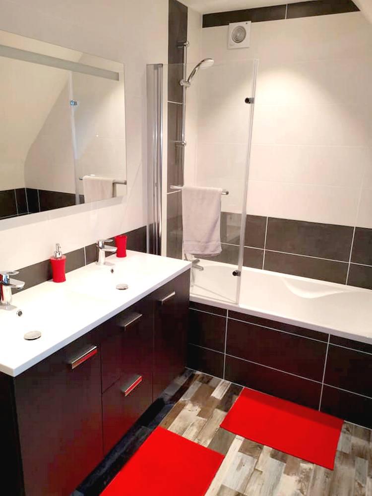 confiez la rénovation de votre salle de bain à luzarches à des experts. modernisation, aménagement sur mesure et conseils personnalisés pour un espace fonctionnel et élégant.