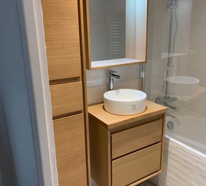 confiez la rénovation de votre salle de bain moderne à des experts à 95640. profitez de designs contemporains, d’un accompagnement sur mesure et d’une transformation clé en main pour optimiser votre espace.