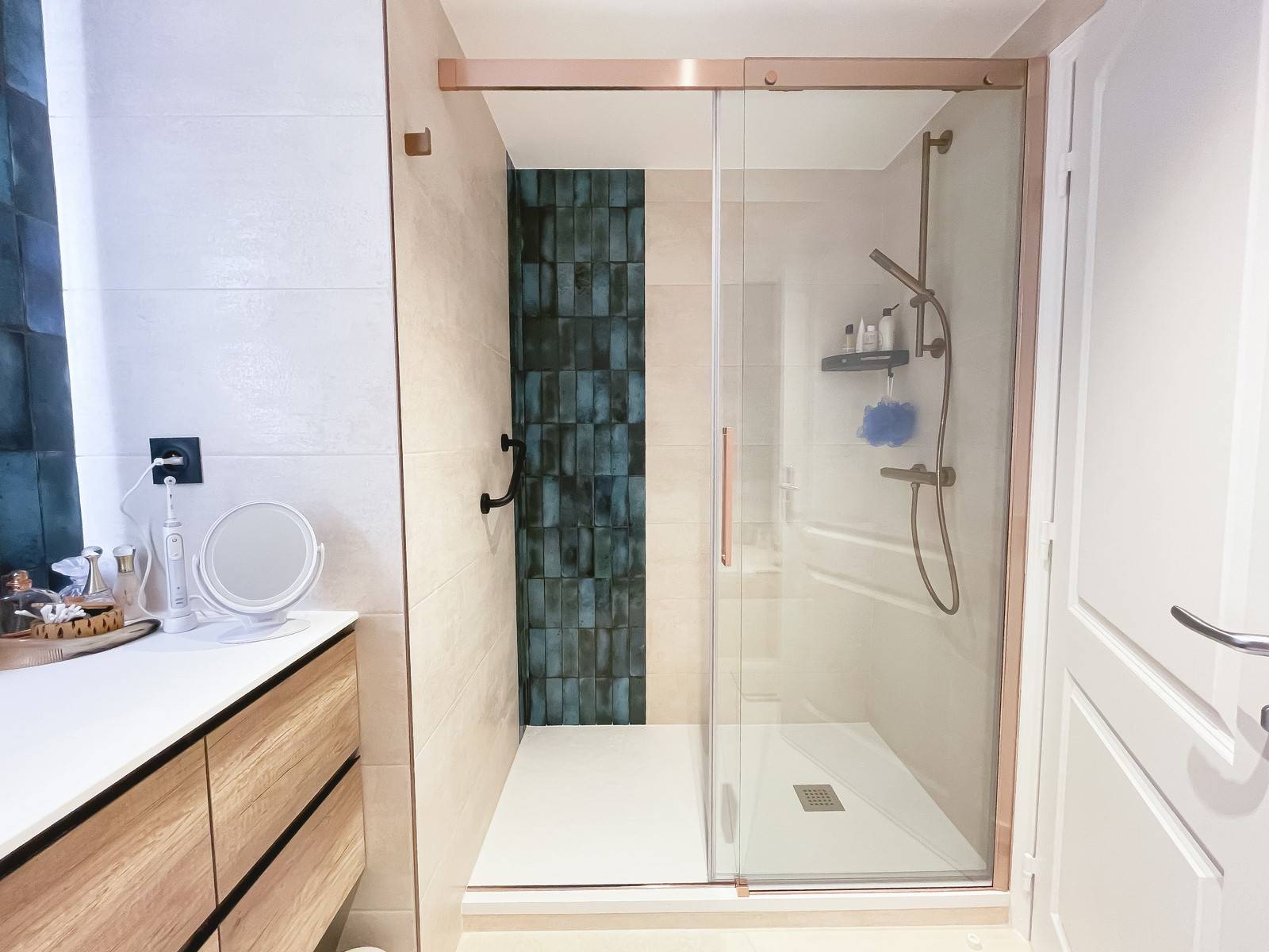 confiez la rénovation de votre salle de bains à tousson à des professionnels qualifiés. modernisation, aménagement sur mesure et conseils personnalisés pour un espace pratique et esthétique.