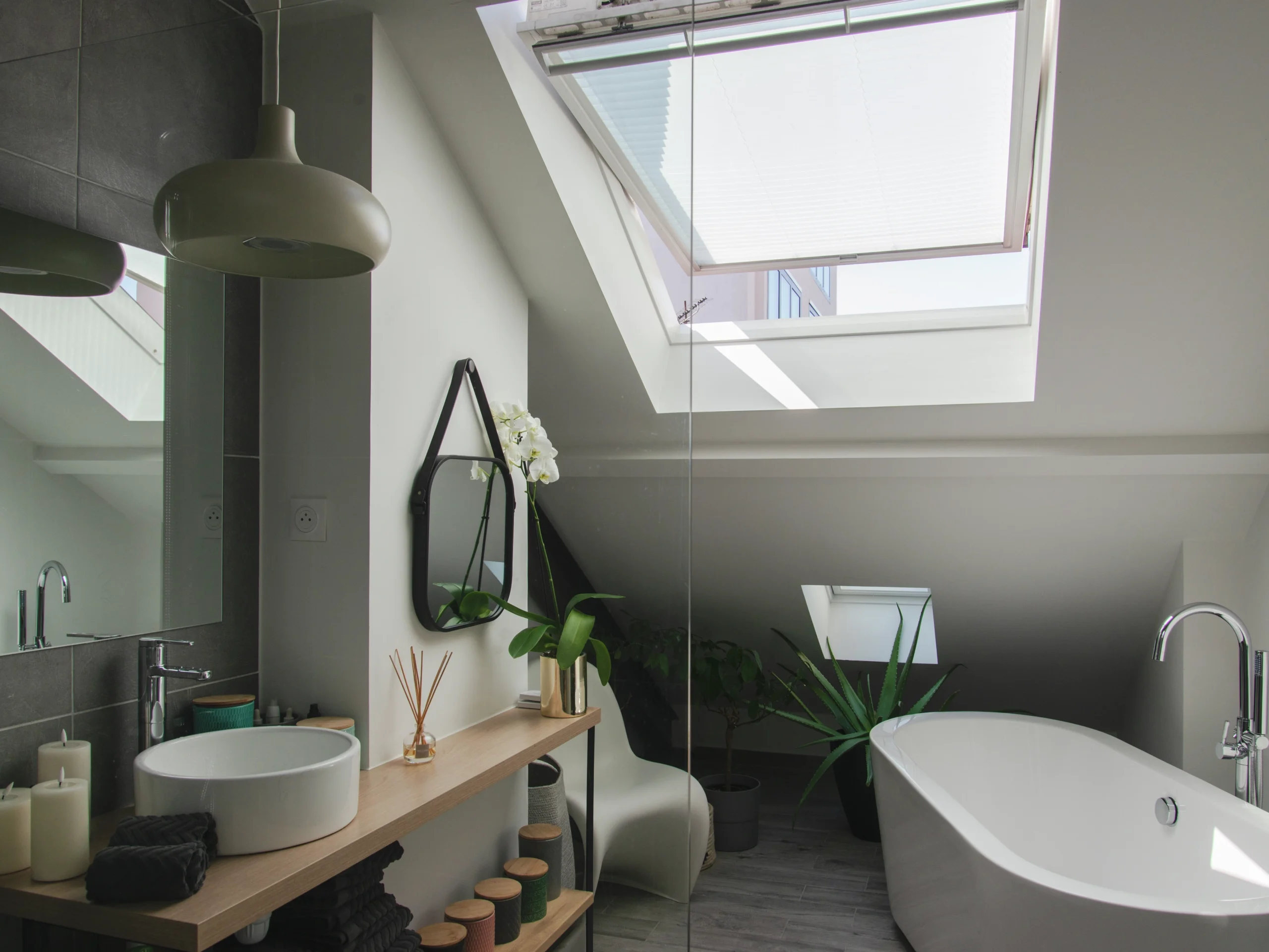 transformez votre salle de bains à hodent grâce à nos experts en rénovation. profitez d’un espace moderne, fonctionnel et adapté à vos besoins. devis gratuit et conseils personnalisés.