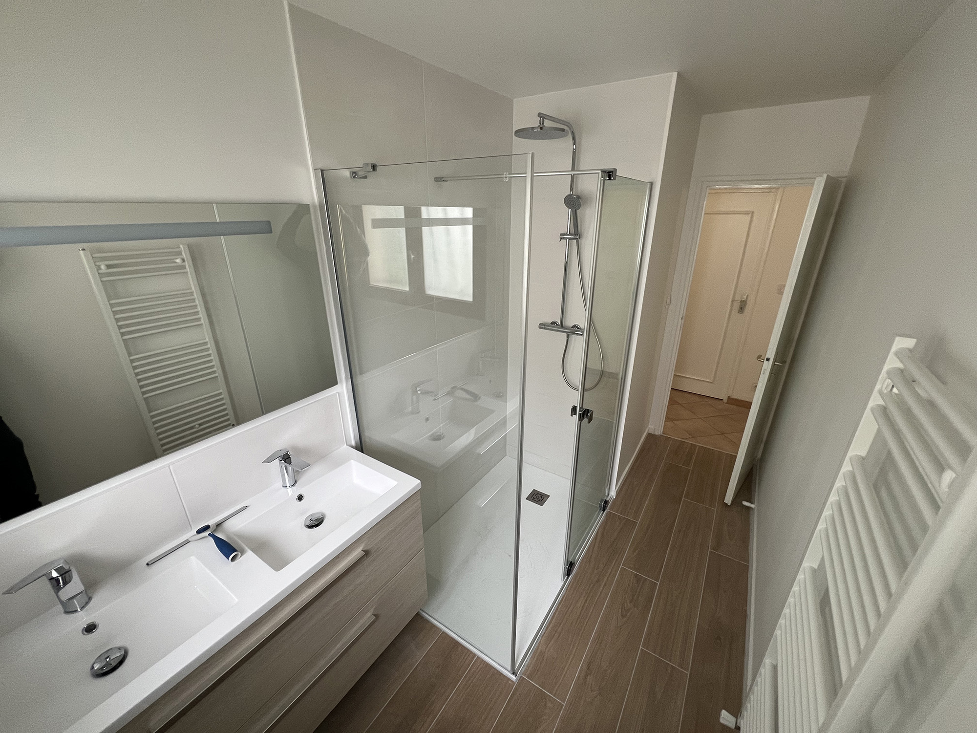 confiez la rénovation de votre salle de bains à saint-hilarion en 2025 à des professionnels expérimentés. bénéficiez de conseils sur mesure, d’un accompagnement personnalisé et d’un résultat moderne et fonctionnel.