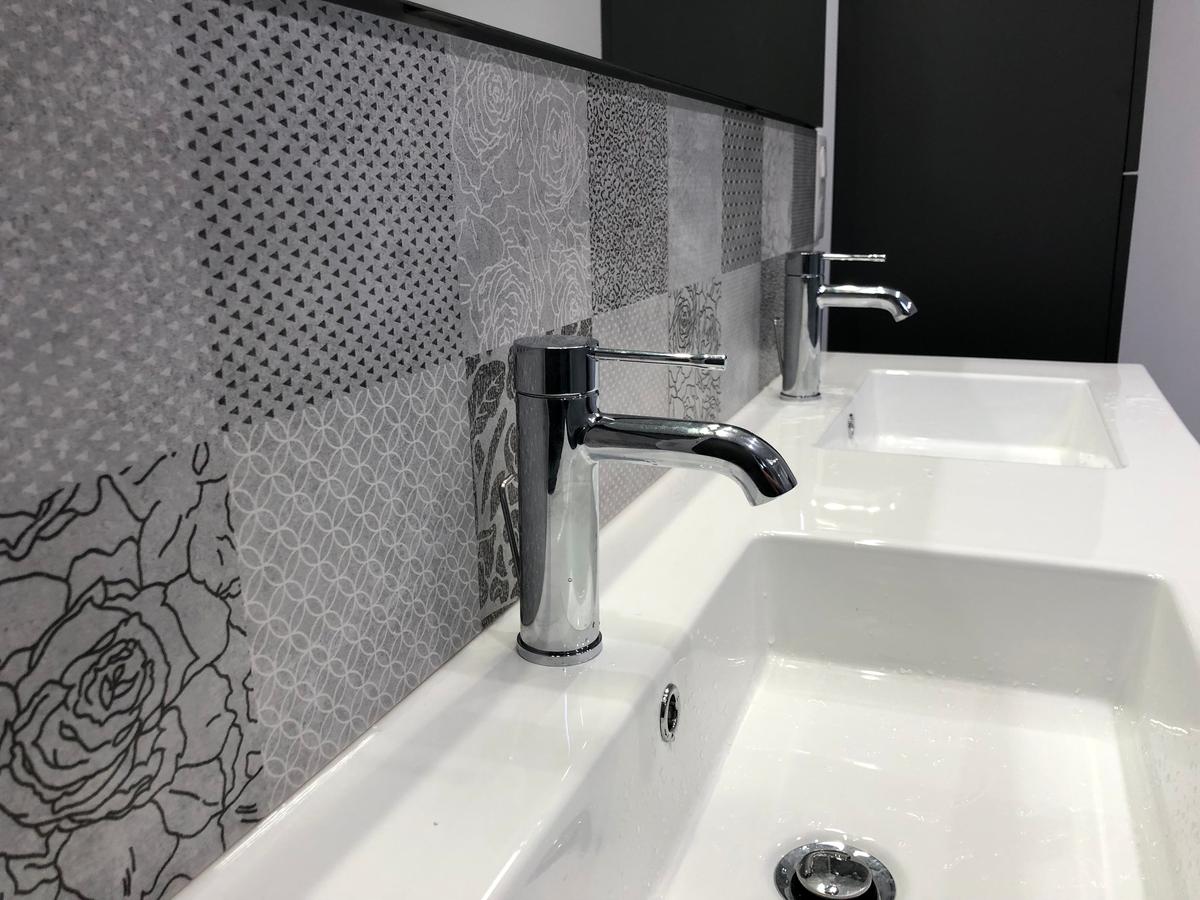 confiez la rénovation de votre salle de bains à saint-martin-la-garenne en 2025 à des experts. profitez d’idées modernes, de travaux de qualité et d’un accompagnement personnalisé pour transformer votre espace selon vos envies.